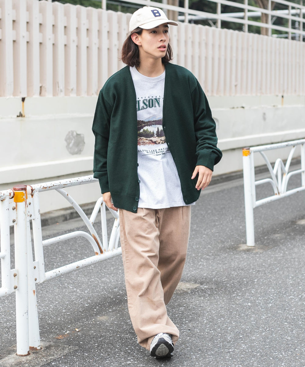 ベージュ モデル：174㎝ L着用