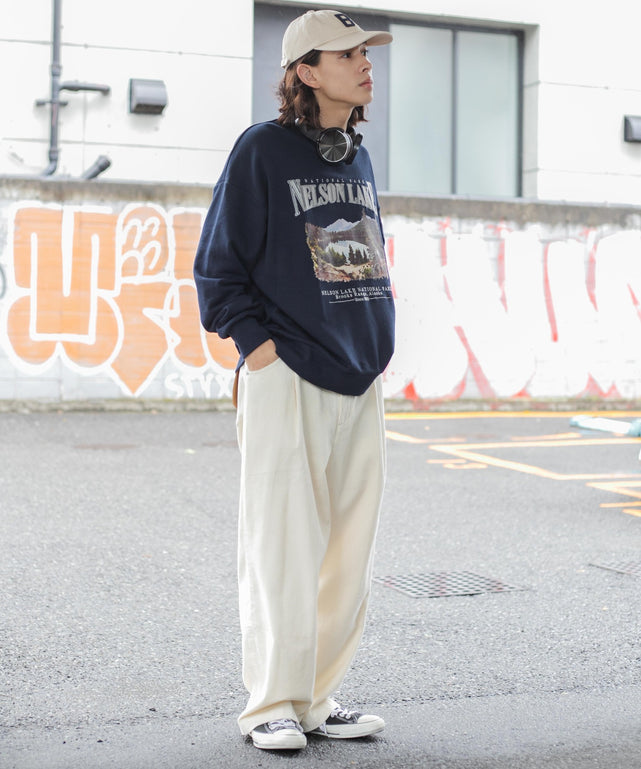 ホワイトアイボリー  モデル：174㎝ L着用