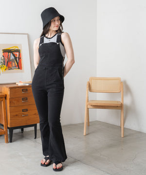 ブラック モデル：160cm S着用