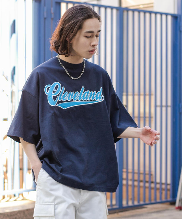 ネイビー モデル：174㎝ L着用