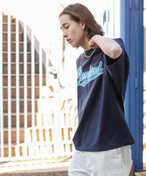 ネイビー モデル：174㎝ L着用