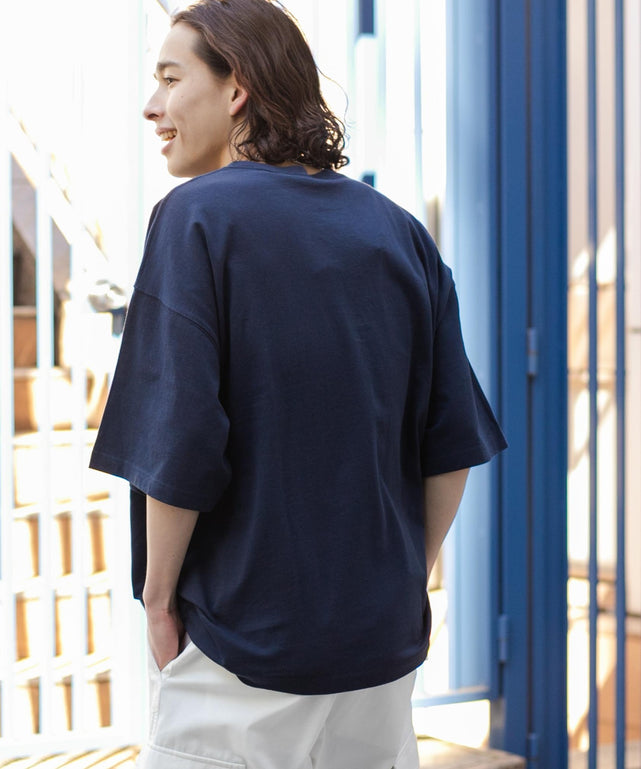 ネイビー モデル：174㎝ L着用