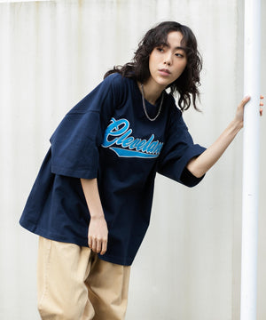 ネイビー モデル：175cm L着用