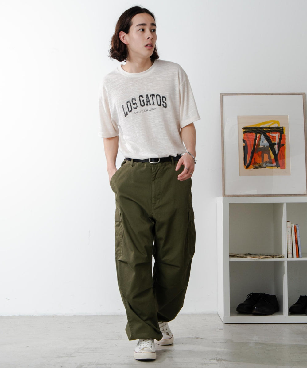 オフホワイト モデル：174㎝ L着用