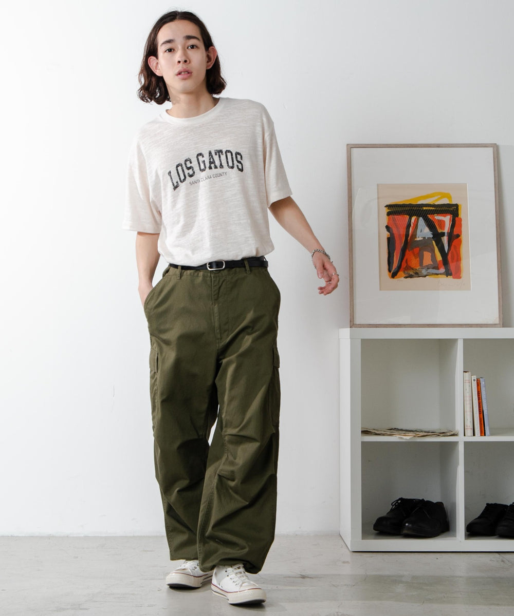 オフホワイト モデル：174㎝ L着用