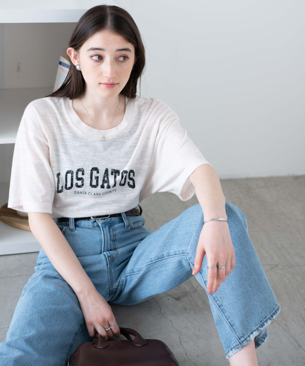 オフホワイト モデル：164㎝ L着用