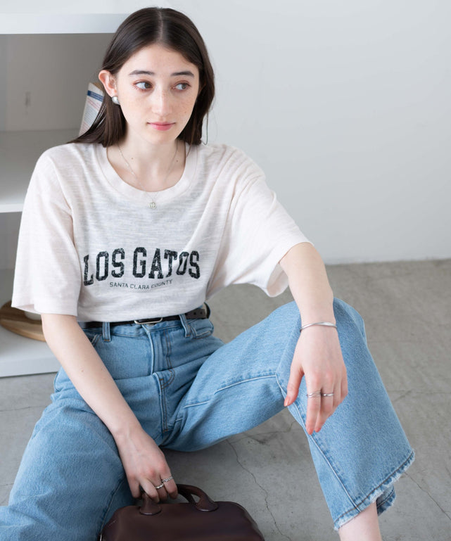 オフホワイト モデル：164㎝ L着用