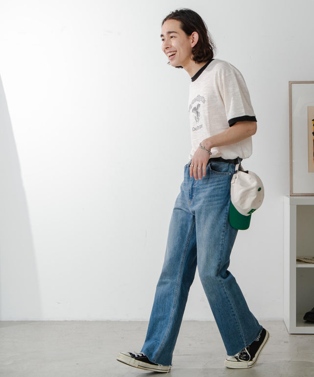 オフホワイト モデル：174㎝ L着用