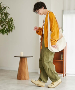 マスタード モデル : 175cm L着用