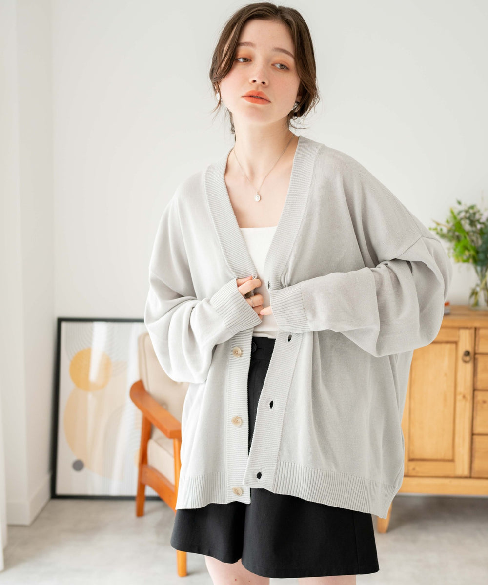 Lグレー　モデル:162cm L着用