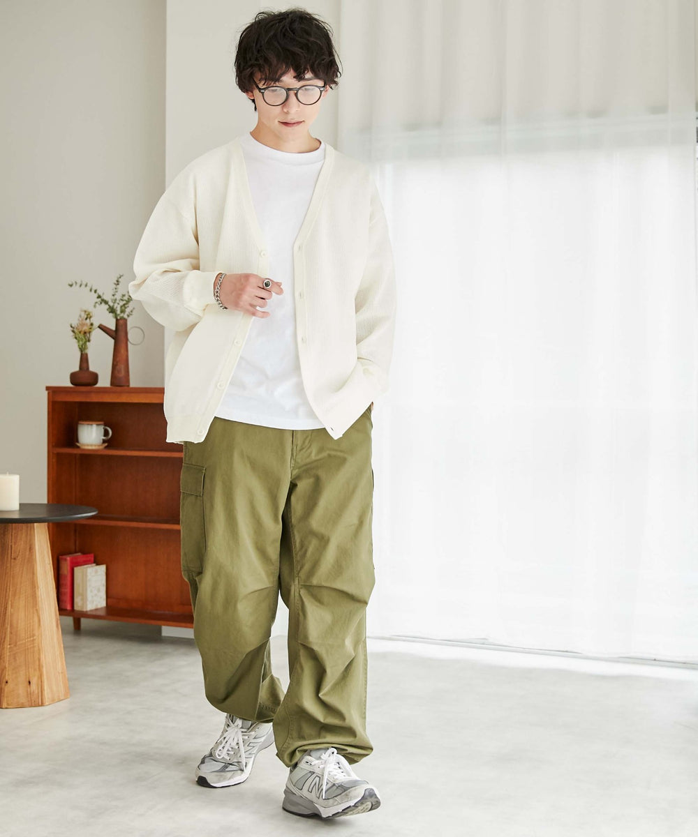 オフホワイト モデル：175cm L着用