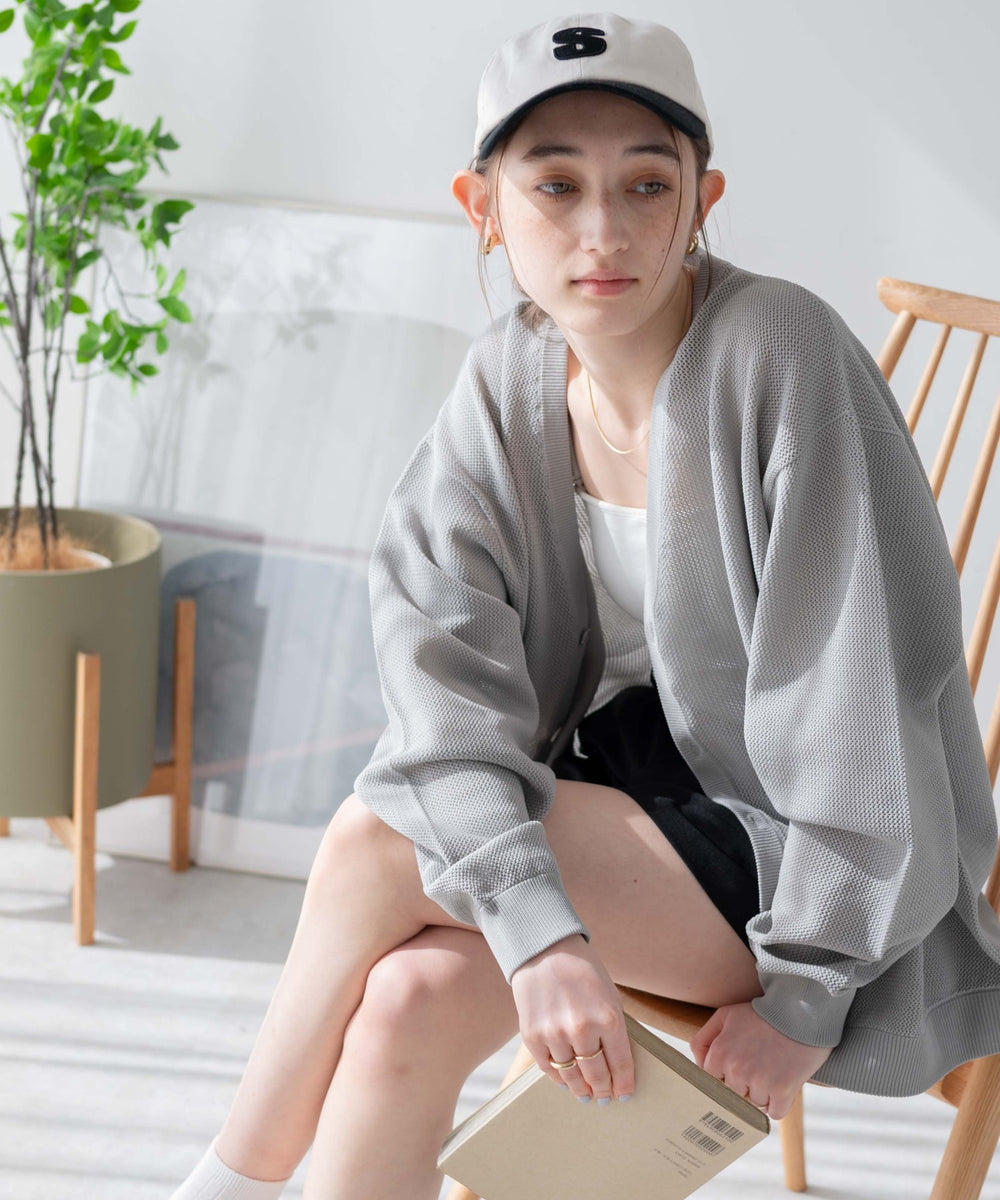 グレー モデル：164cm L着用