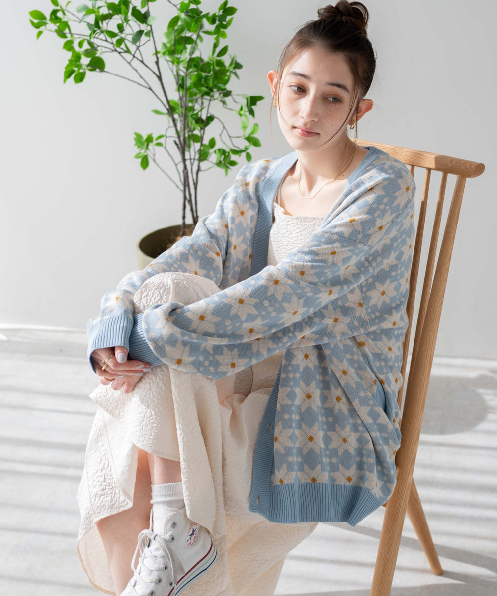 柄4 モデル : 164cm L着用