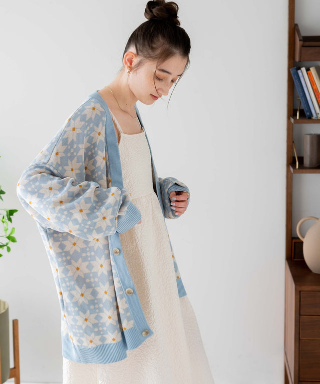 柄4 モデル : 164cm L着用