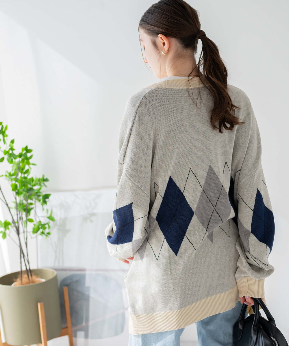 柄1 モデル : 164cm L着用