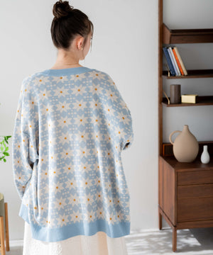 柄4 モデル : 164cm L着用