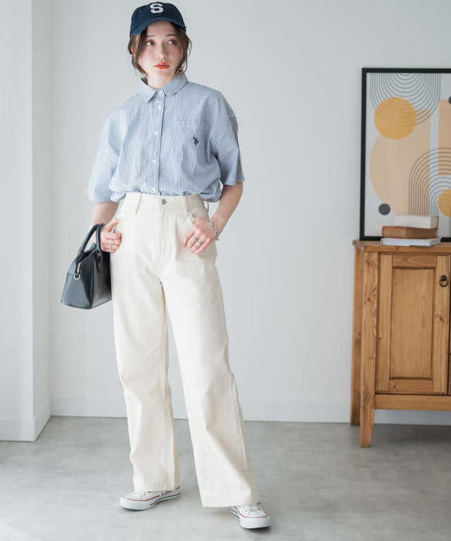 オフホワイト モデル：162cm M着用