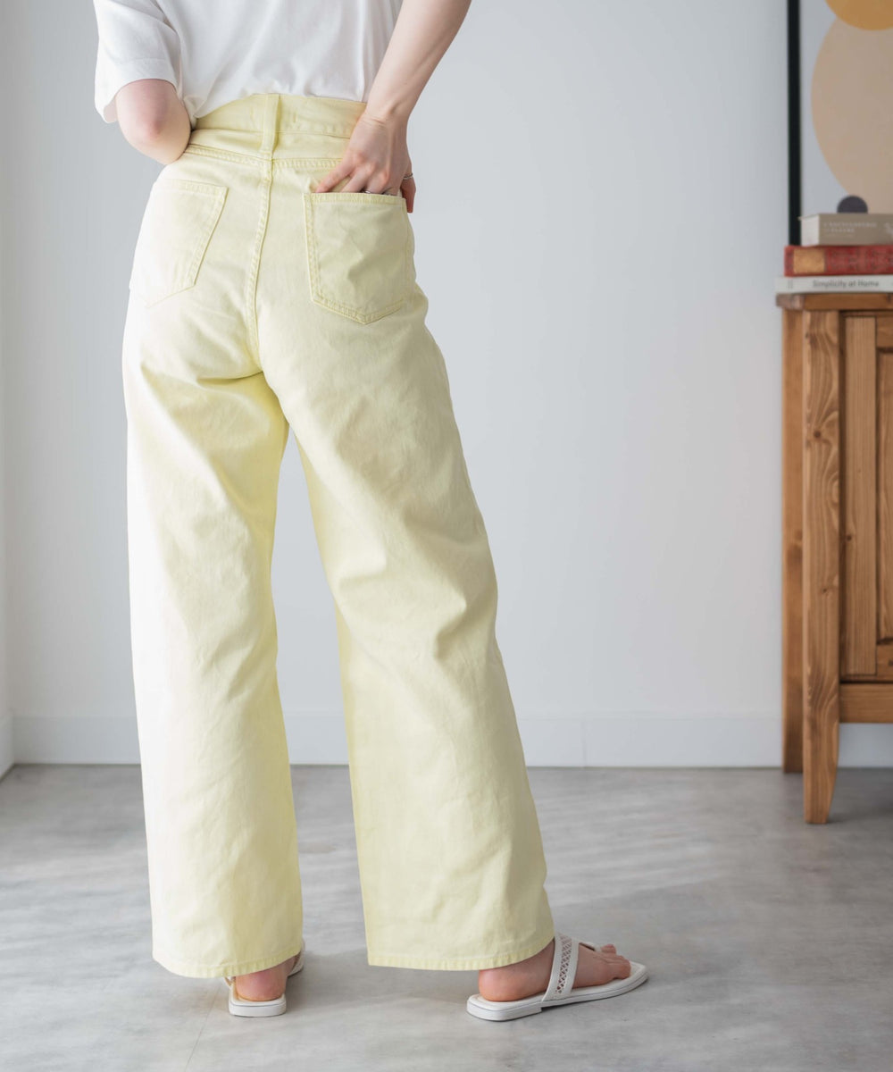 Lイエロー モデル：162cm M着用