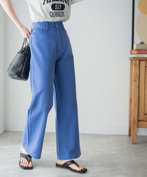 ブルー モデル：162cm M着用