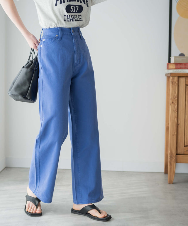 ブルー モデル：162cm M着用