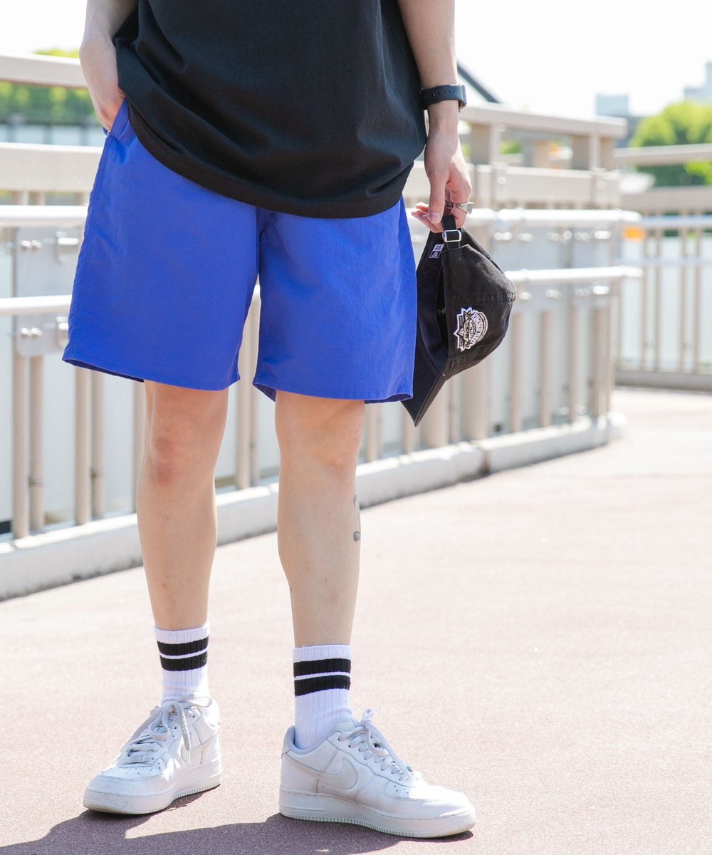 ブルー モデル：178cm L着用