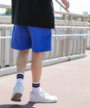 ブルー モデル：178cm L着用