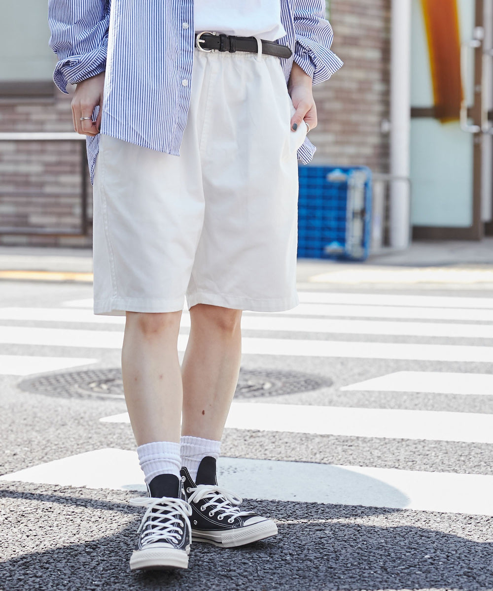 ホワイト モデル：166cm L着用