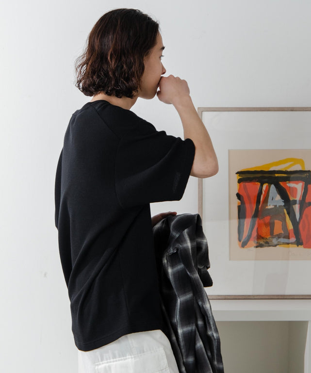 ブラック モデル：174㎝ L着用