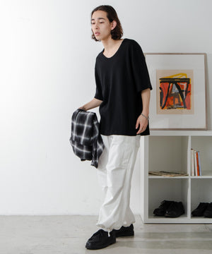 ブラック モデル：174㎝ L着用