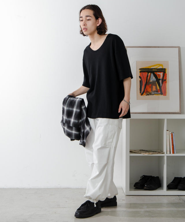 ブラック モデル：174㎝ L着用