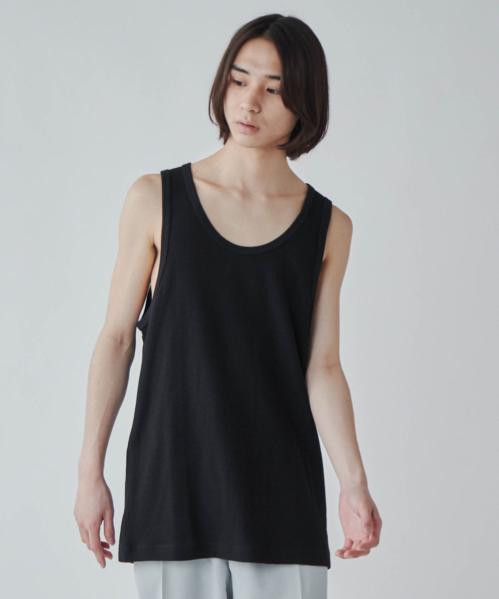 ブラック モデル：172cm L着用