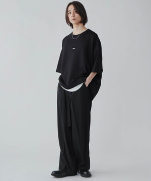 ホワイト モデル：172cm L着用