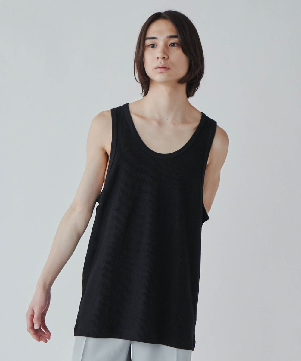 ブラック モデル：172cm L着用