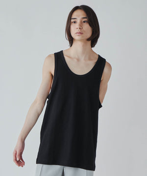 ブラック モデル：172cm L着用