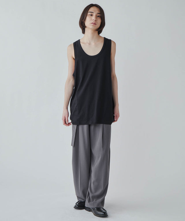 ブラック モデル：172cm L着用