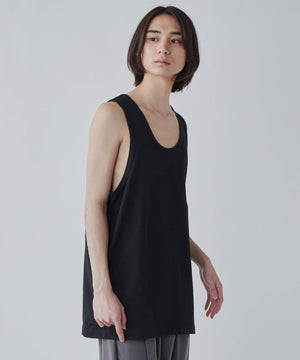 ブラック モデル：172cm L着用