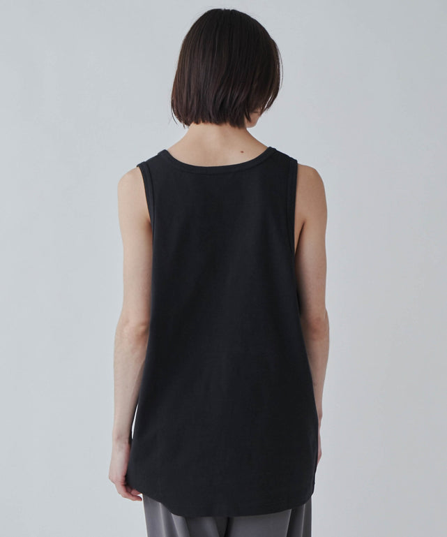 ブラック モデル：172cm L着用