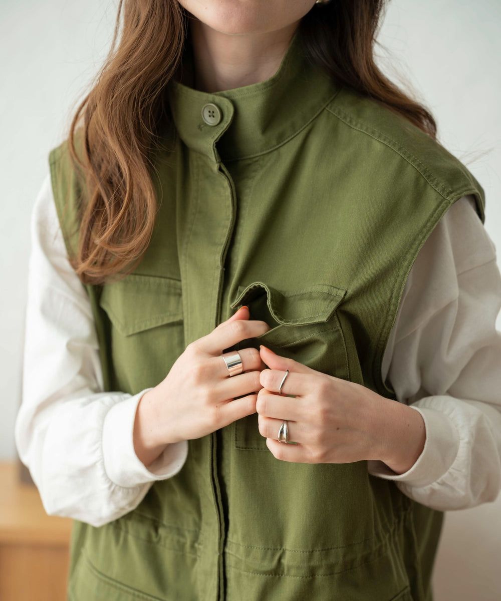 カーキ モデル：160cm F着用