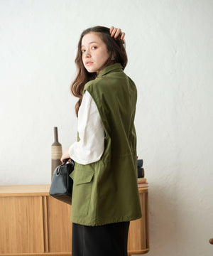 カーキ モデル：160cm F着用