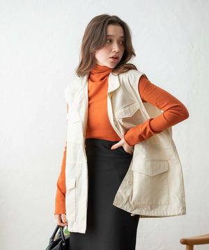 オフホワイト モデル：160cm F着用