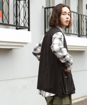 ブラック モデル：174cm L着用