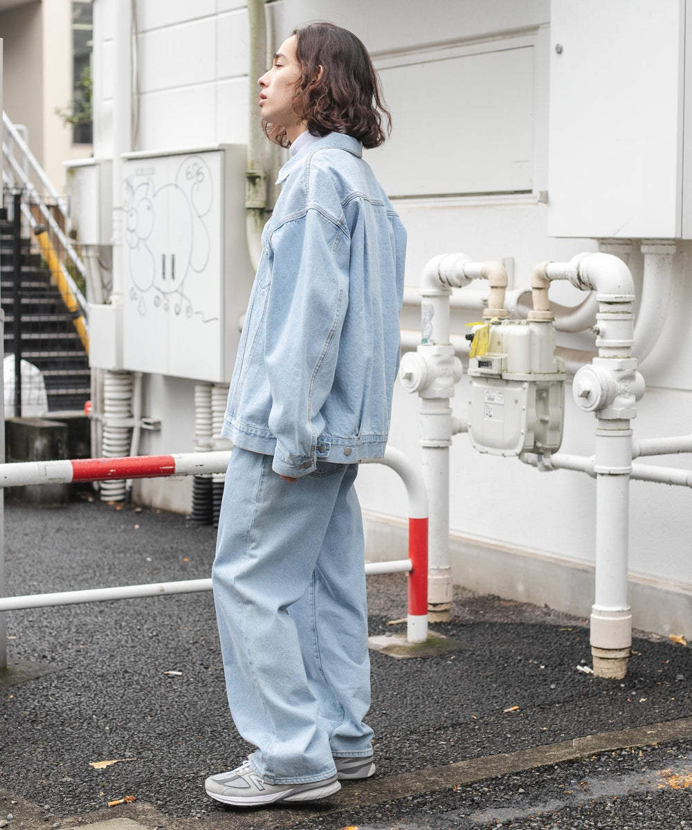 デニム淡色 モデル：174cm L着用