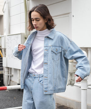 デニム淡色 モデル：174cm L着用