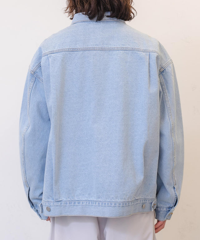 デニム淡色 モデル：174cm L着用