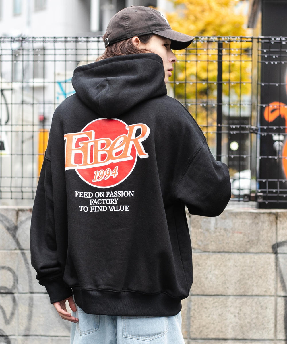 ブラック モデル：174cm L着用