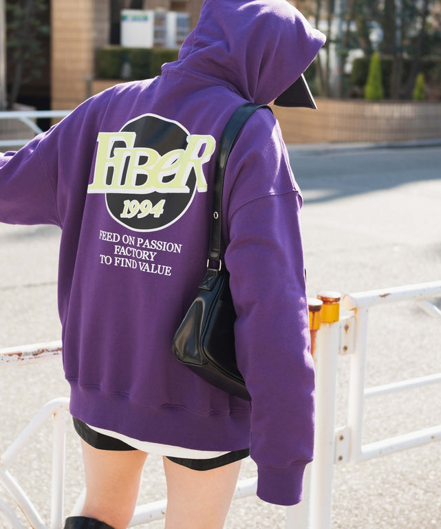 パープル モデル：162cm L着用