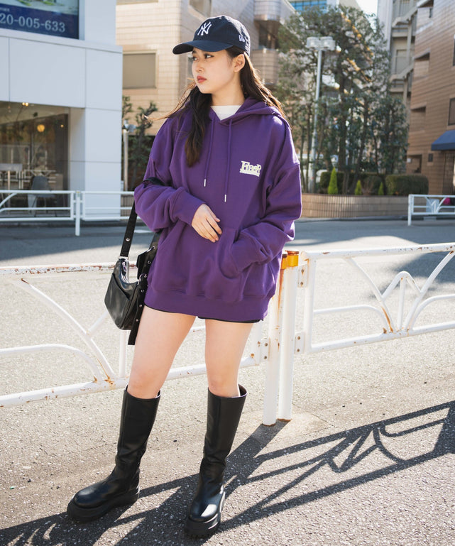 パープル モデル：162cm L着用