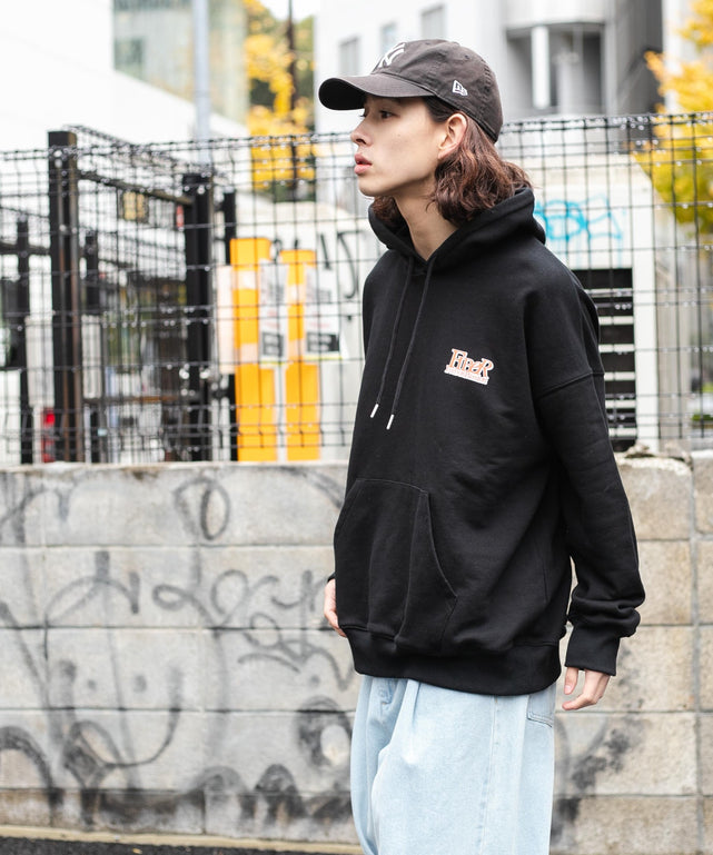 ブラック モデル：174cm L着用