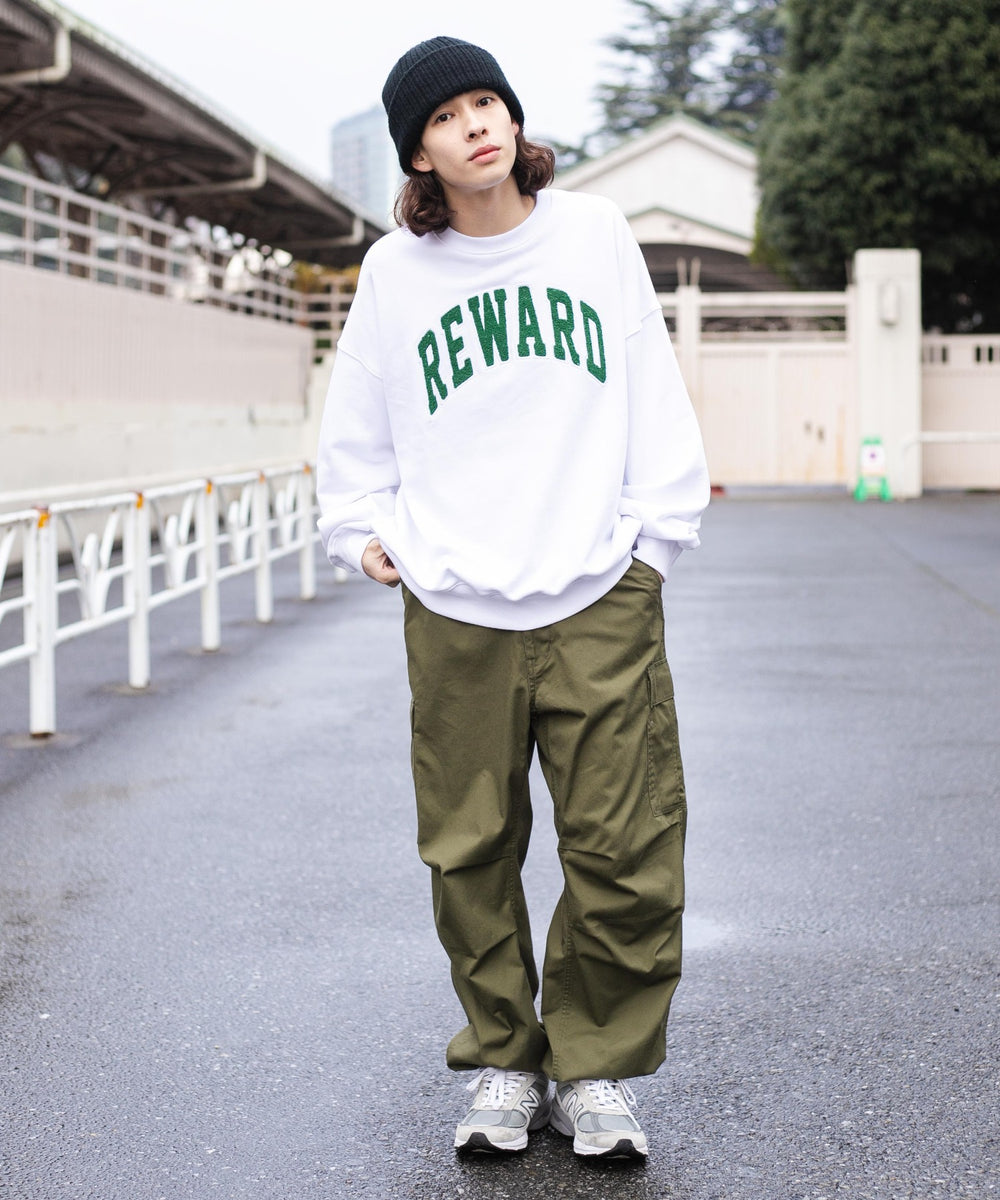 ホワイト モデル：174cm L着用