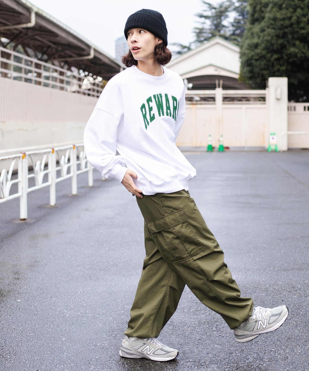 ホワイト モデル：174cm L着用